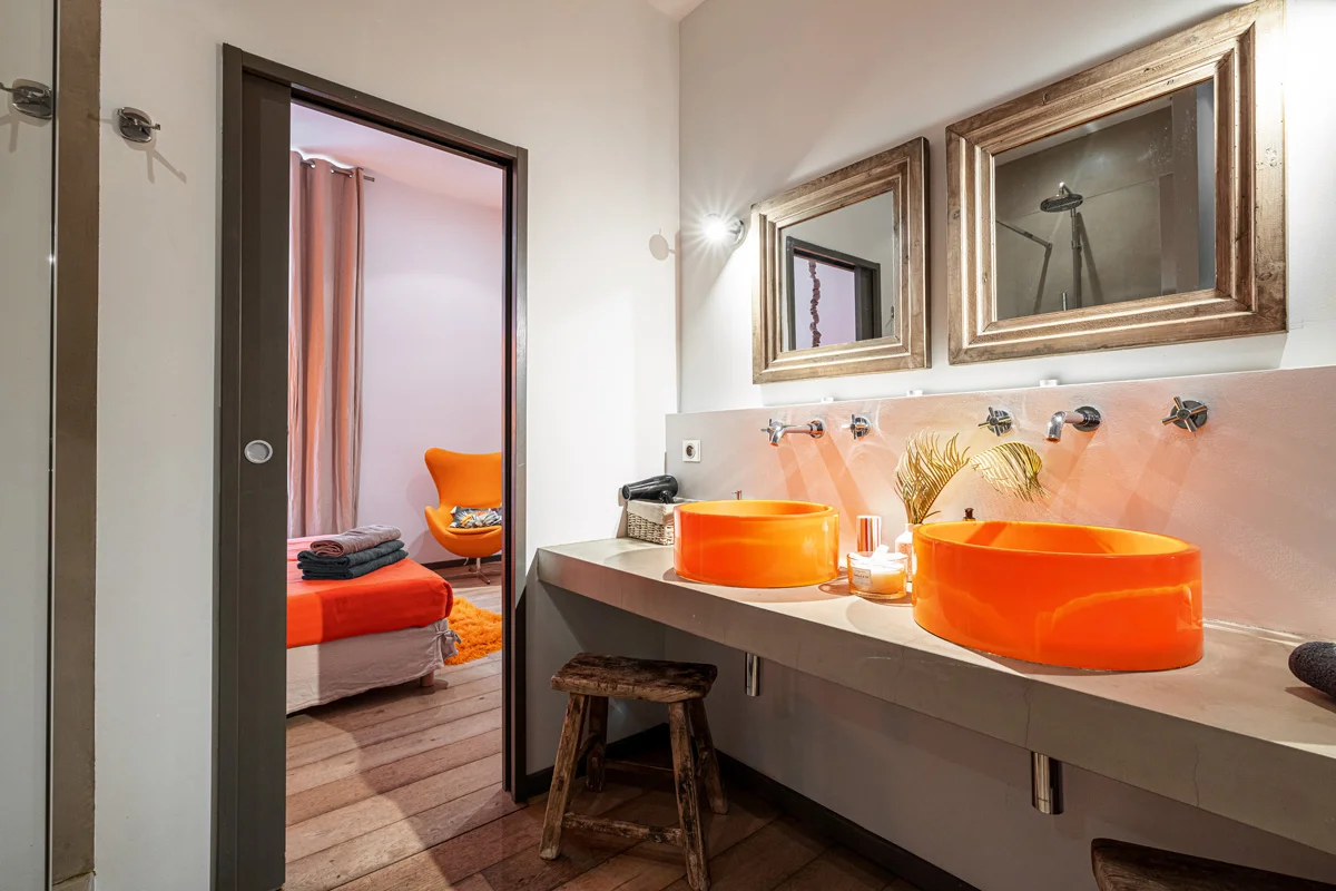 ID 304 COSMOPOLITAN LODGE 5