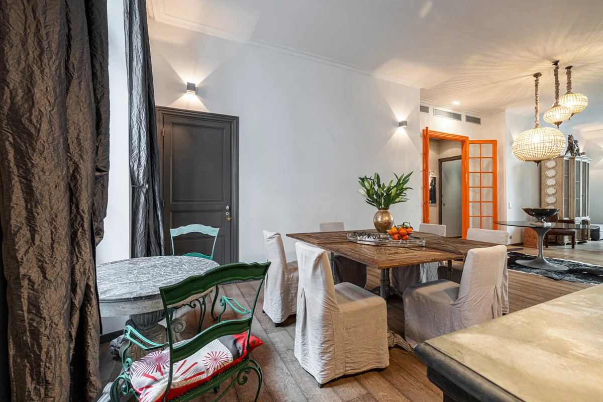 ID 304 COSMOPOLITAN LODGE 11