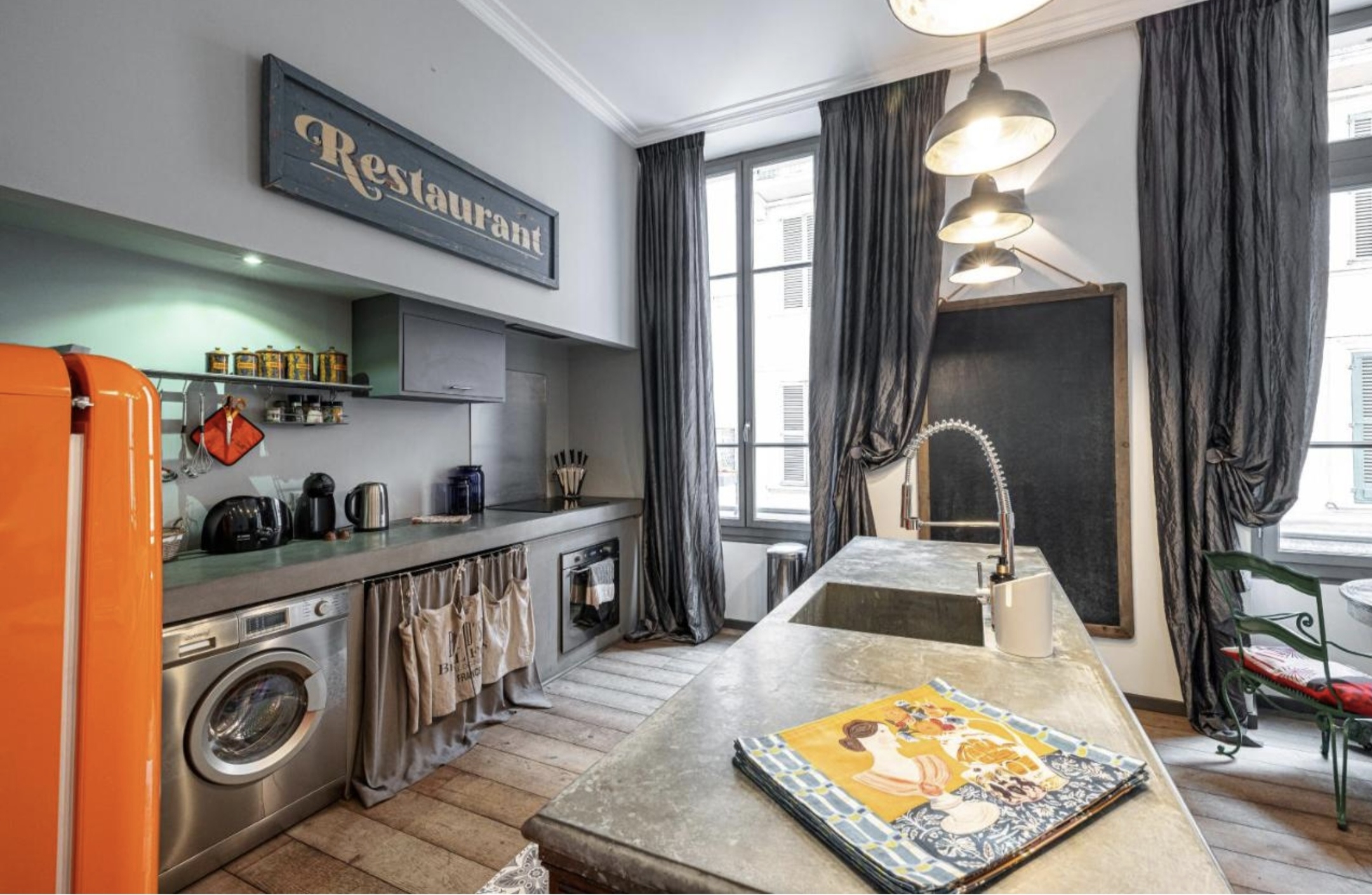 ID 304 COSMOPOLITAN LODGE 17