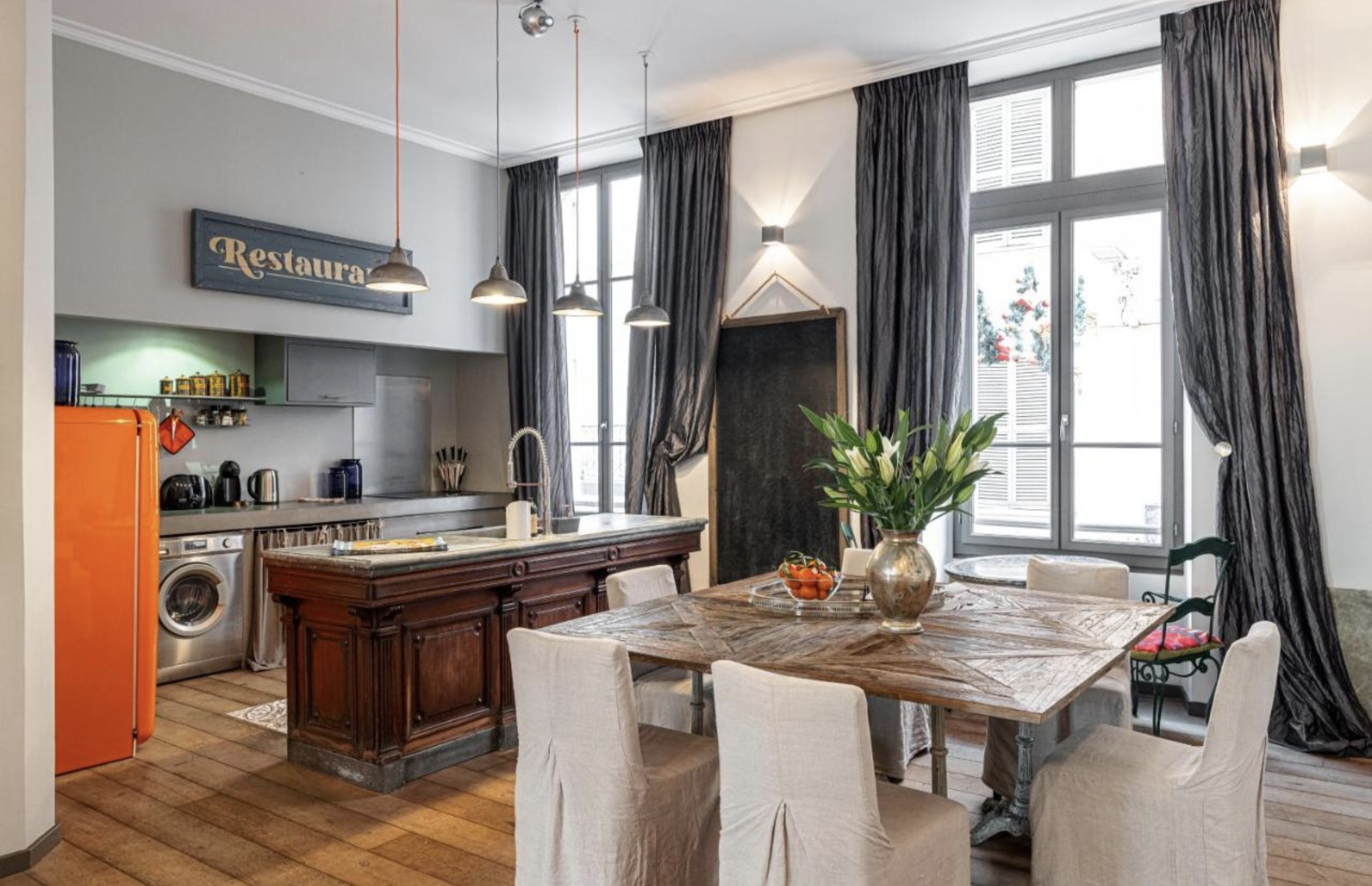 ID 304 COSMOPOLITAN LODGE 16