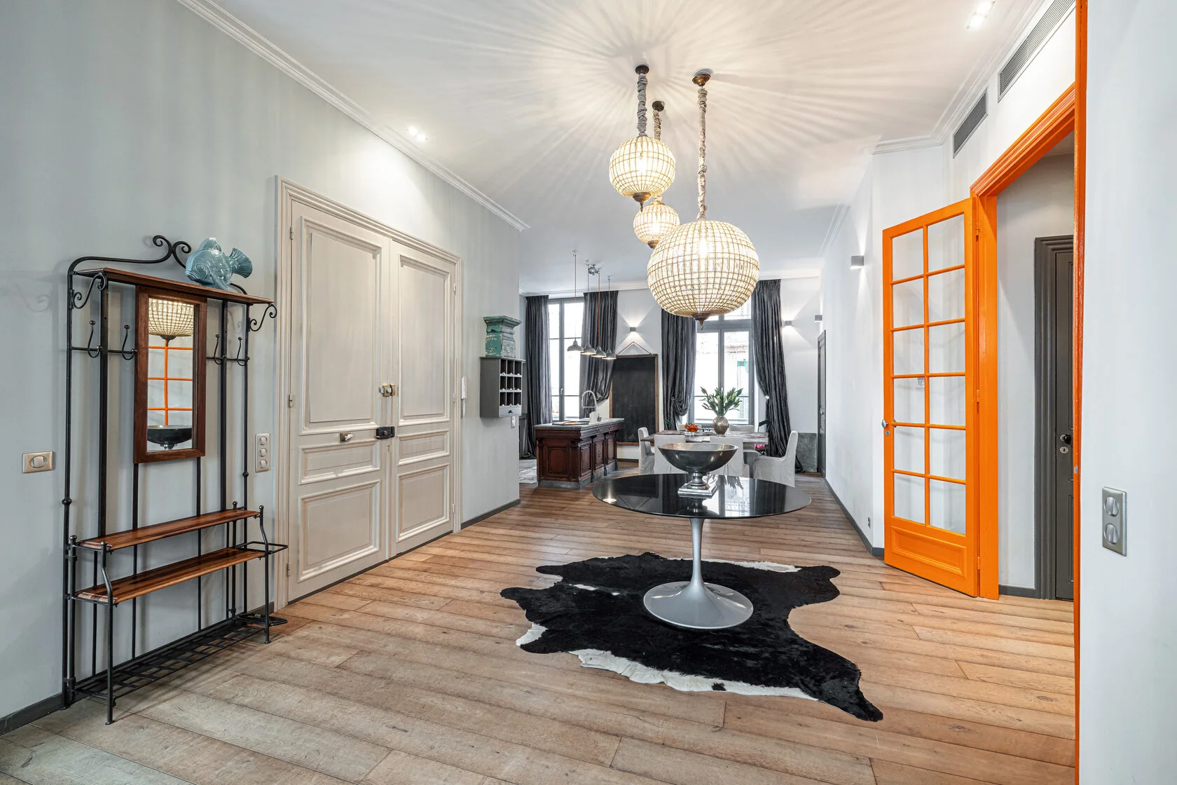 ID 304 COSMOPOLITAN LODGE 2