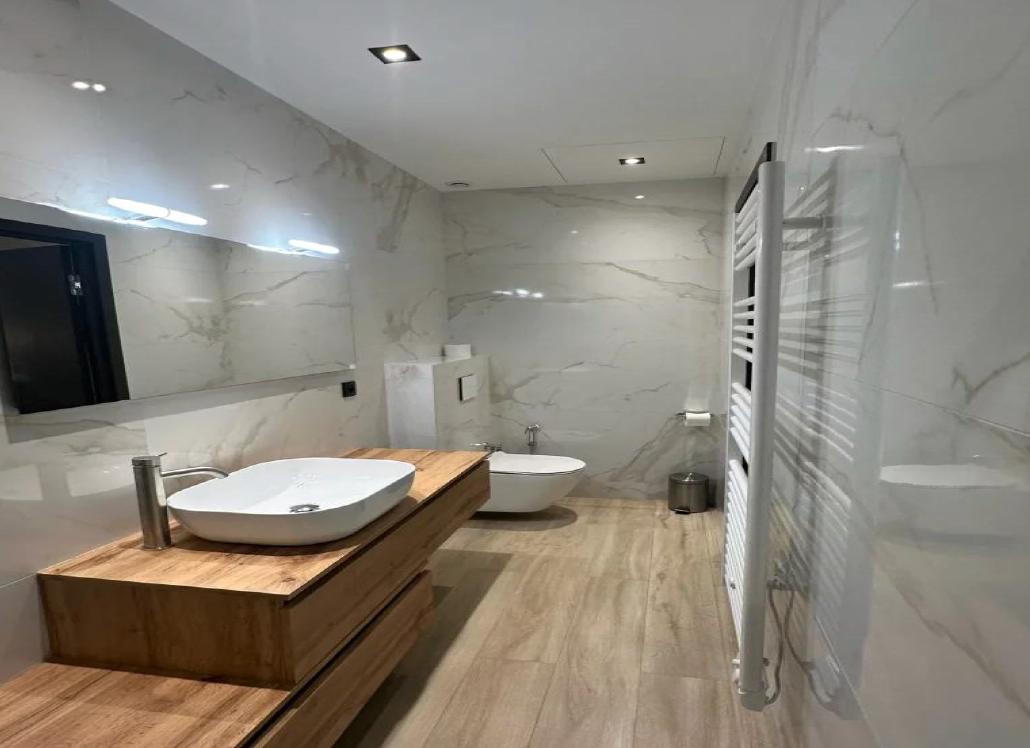 ID 621  - 6 BEDROOM TRIPLEX TOWNHOUSE 17