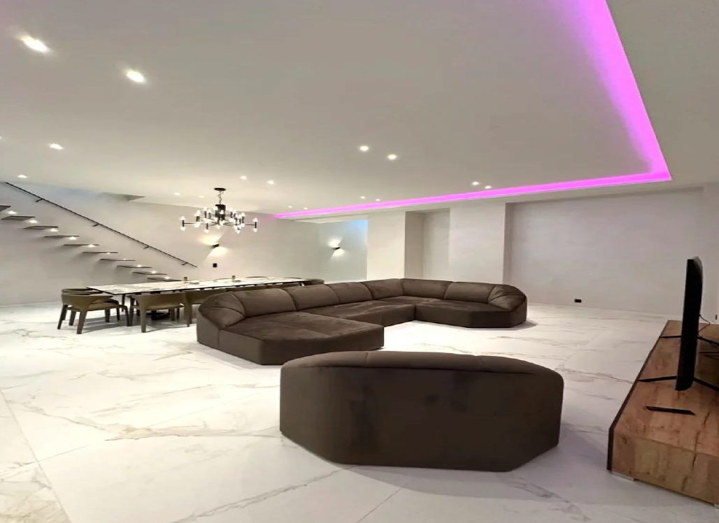 ID 621  - 6 BEDROOM TRIPLEX TOWNHOUSE 19