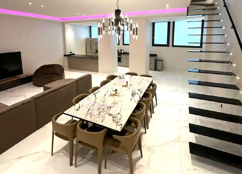 ID 621  - 6 BEDROOM TRIPLEX TOWNHOUSE 3