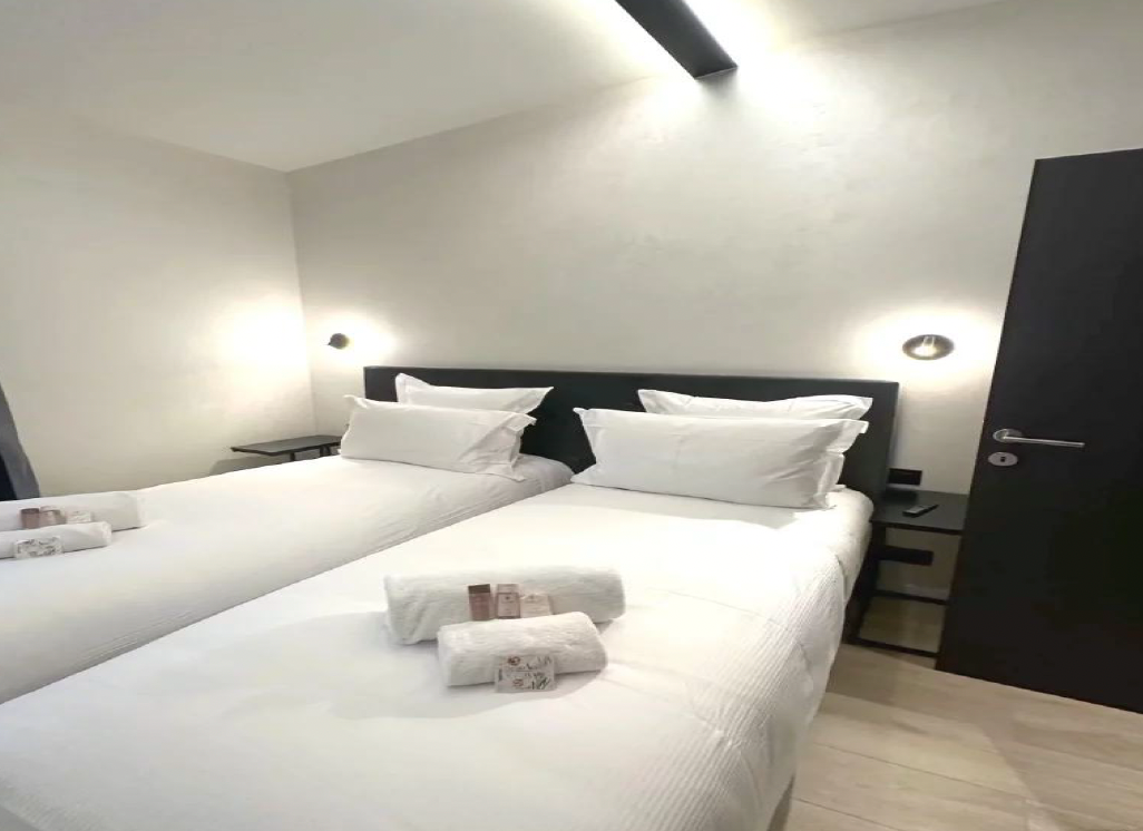 ID 621  - 6 BEDROOM TRIPLEX TOWNHOUSE 5