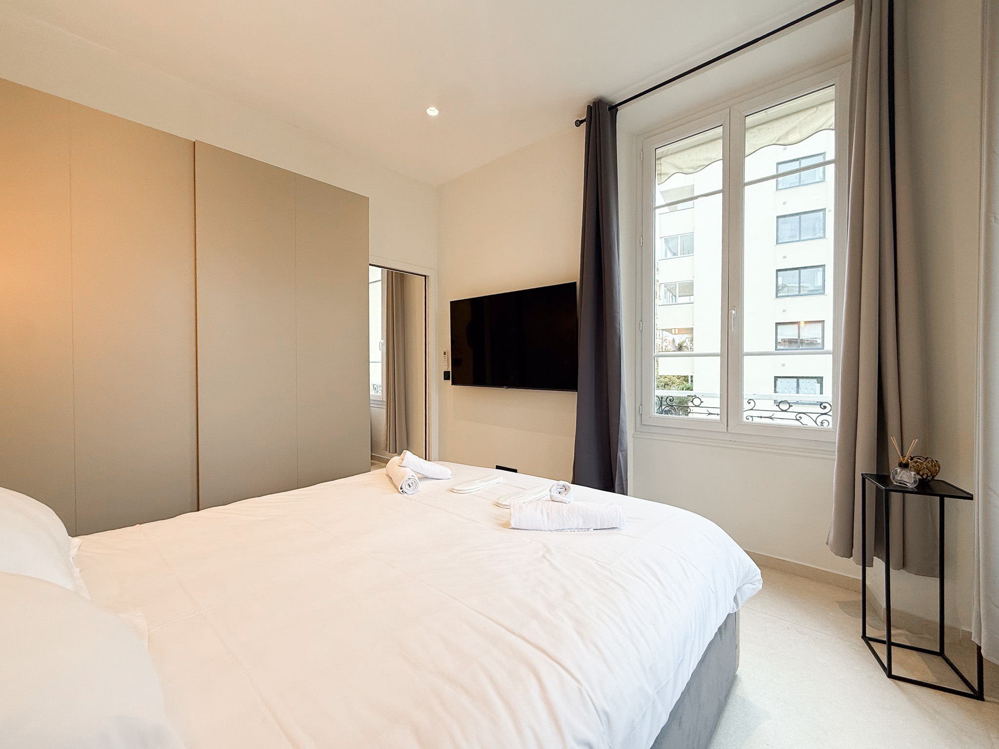 ID 207 MADRID - 2 BEDROOMS 10