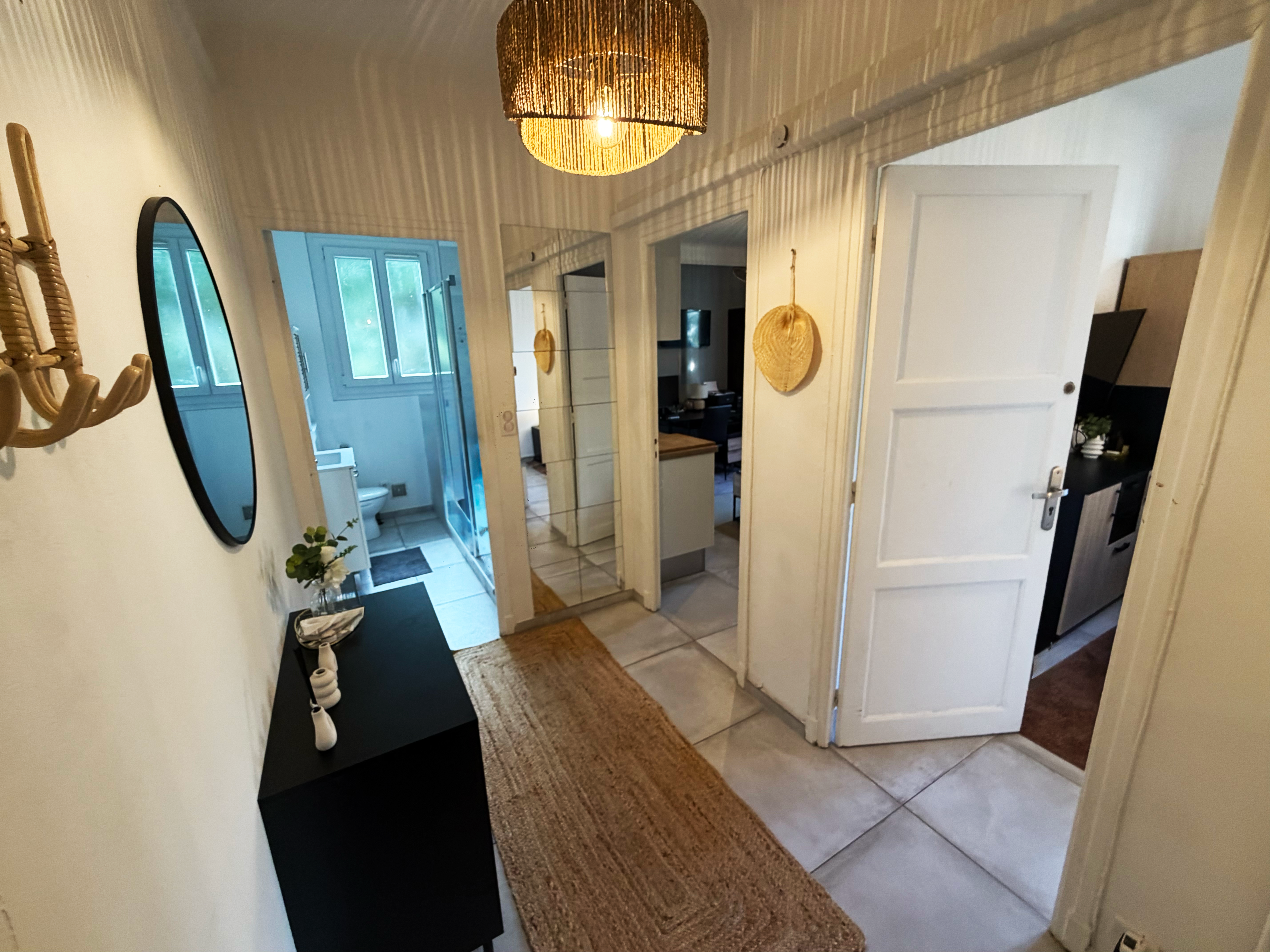 ID 112  COTE CARLTON CROISETTE - 1 BED 14