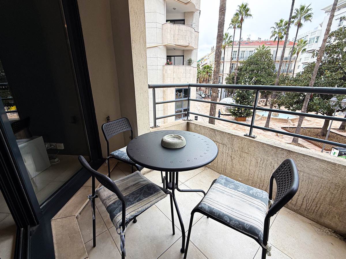 ID 102 BONE - 1 BEDROOM 9