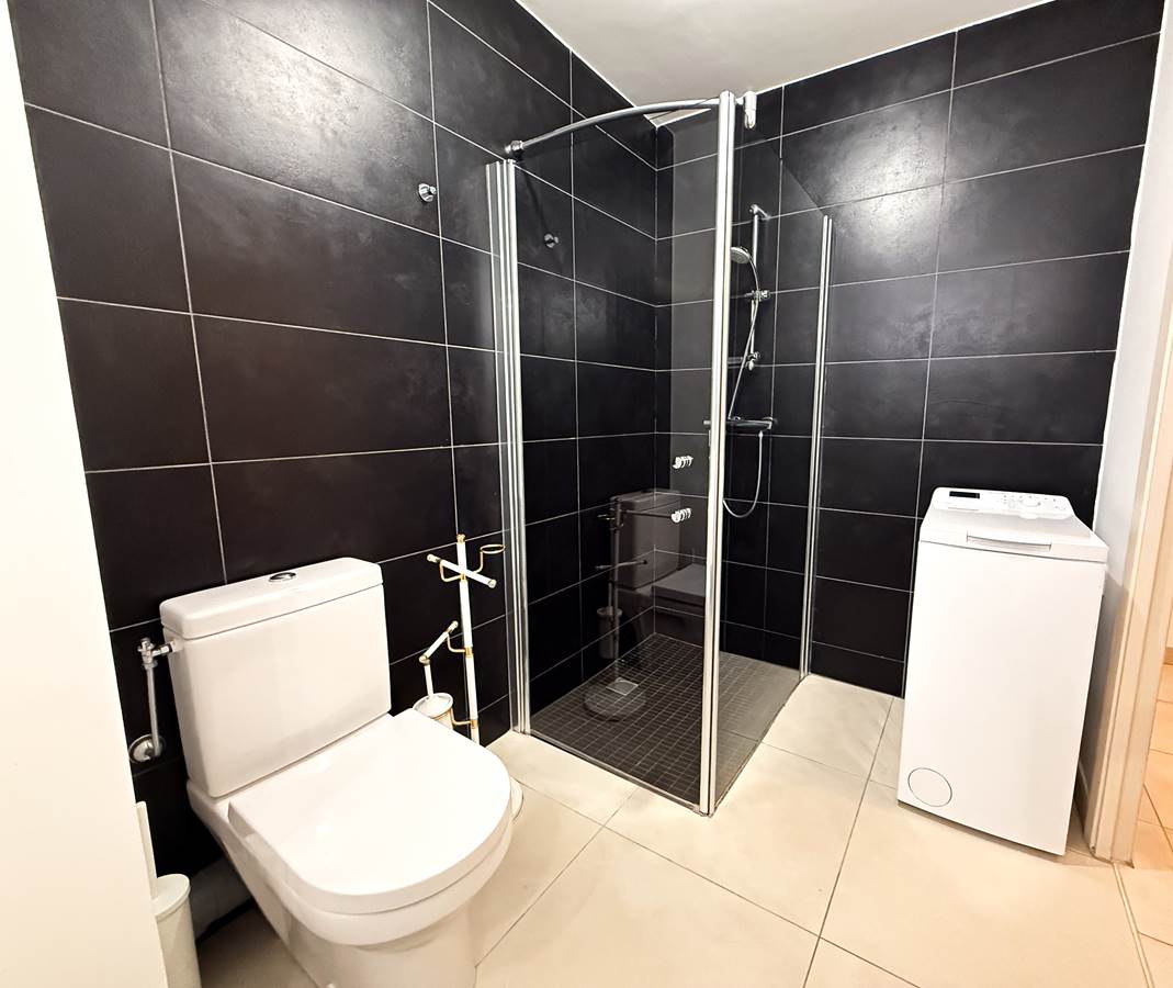 ID 102 BONE - 1 BEDROOM 11