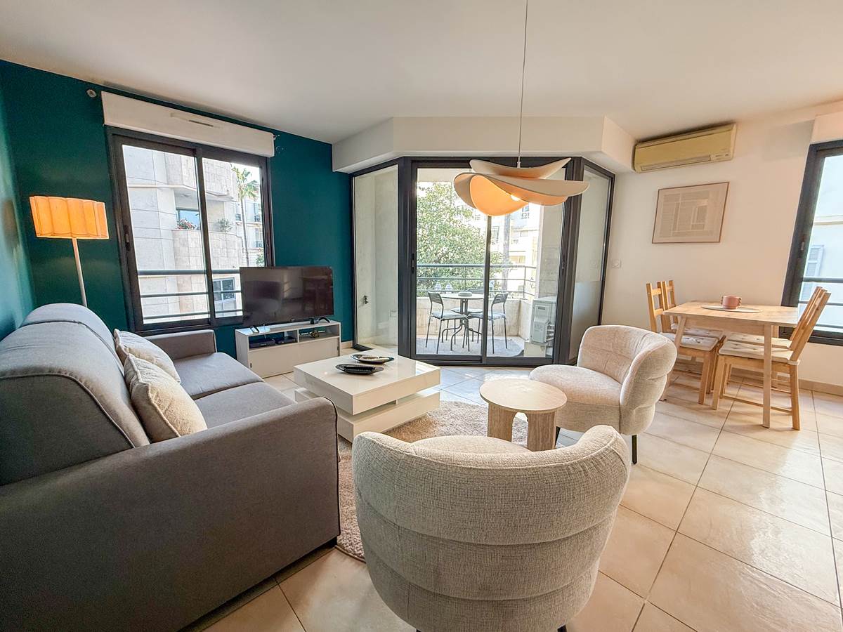 ID 102 BONE - 1 BEDROOM 5