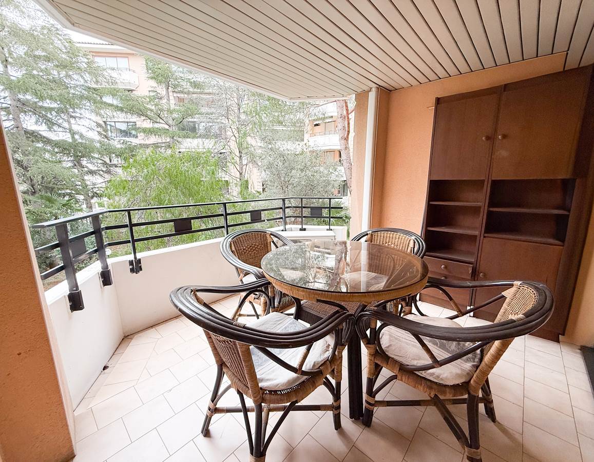 ID 1009 LORRAINE - 1 BEDROOM 10