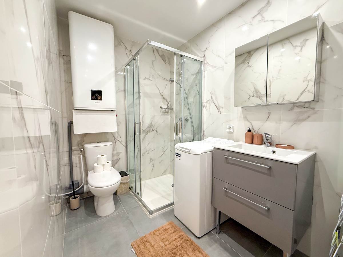 ID 1009 LORRAINE - 1 BEDROOM 9