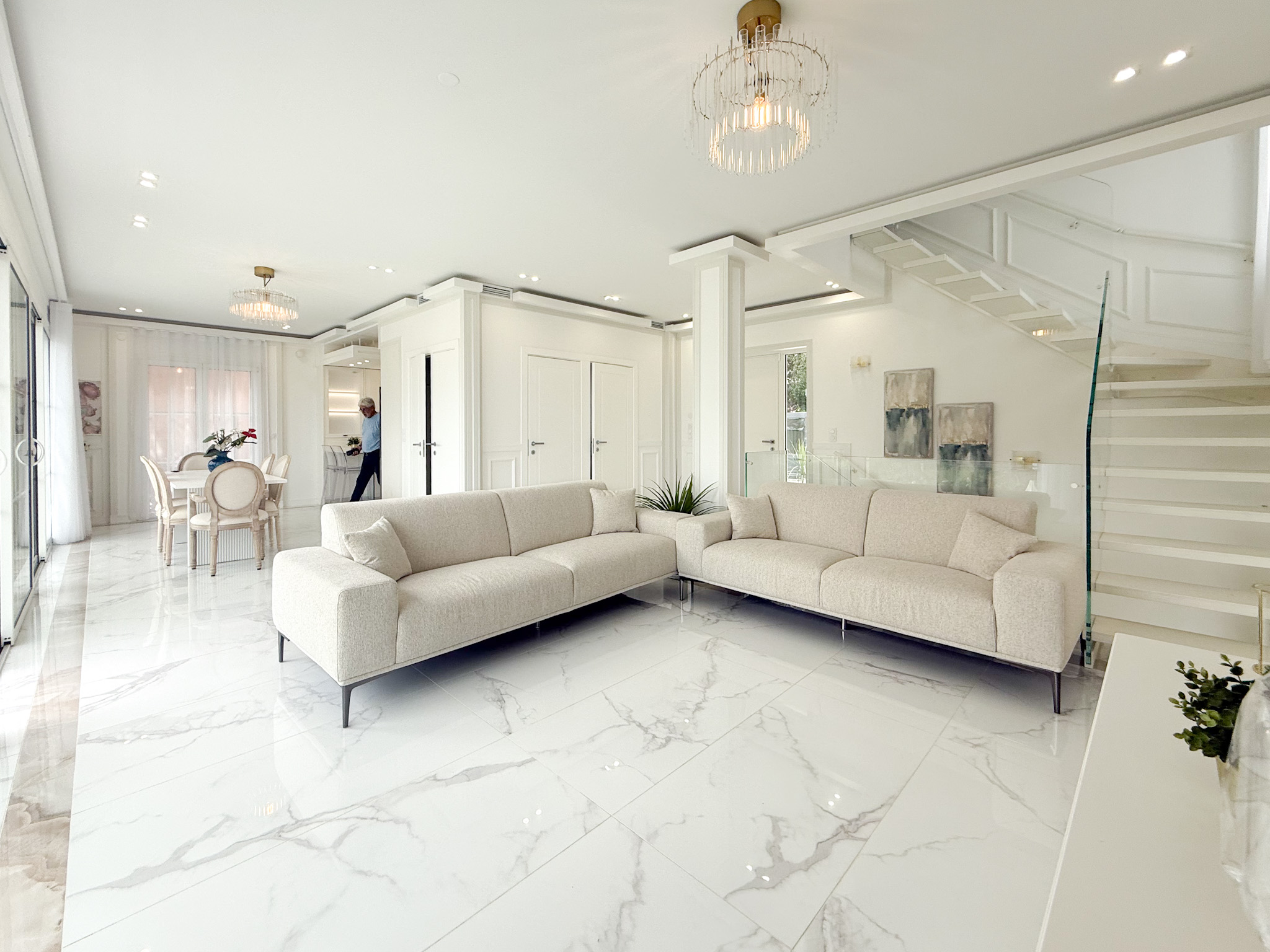 VILLA JUIN  - 5 BEDROOM 4