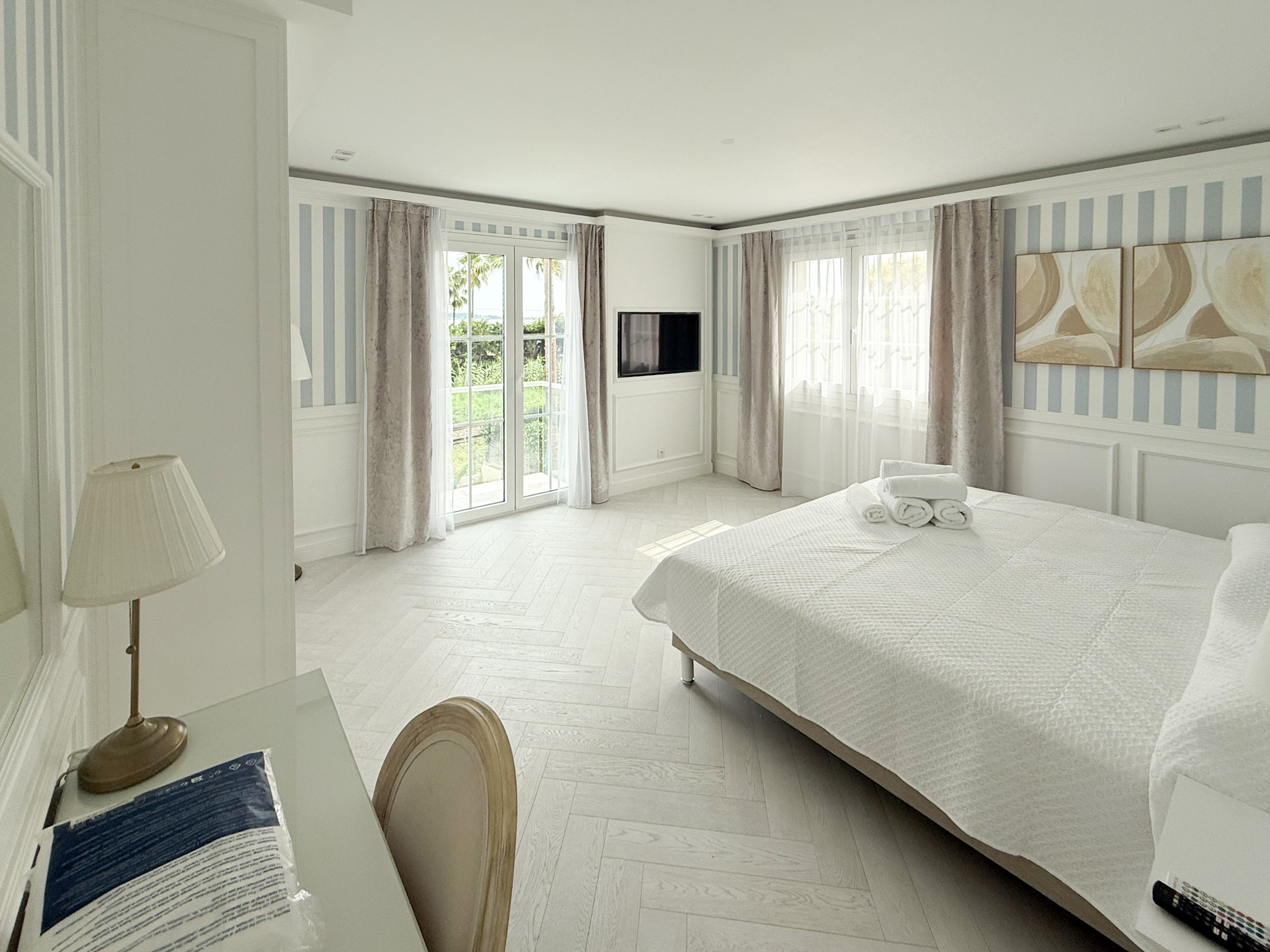 VILLA JUIN  - 5 BEDROOM 9