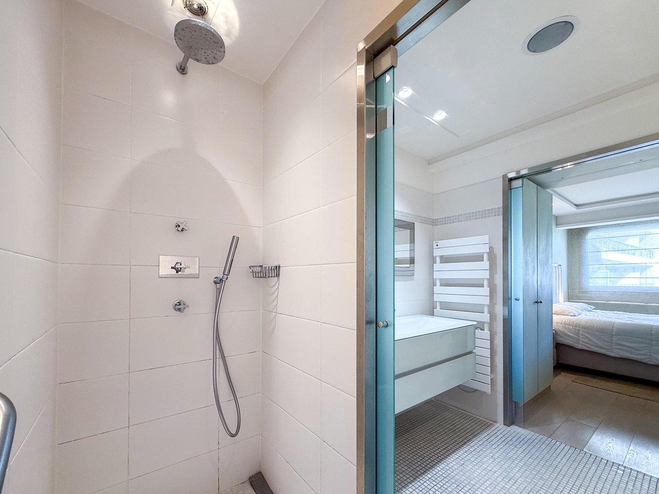 ID 245 45 CROISETTE- 2 CHAMBRES 27