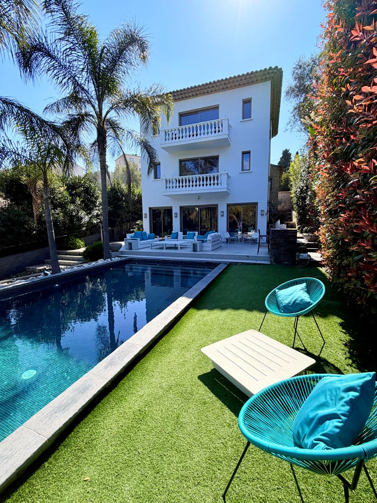 VILLA HAMO - 6 BEDROOMS