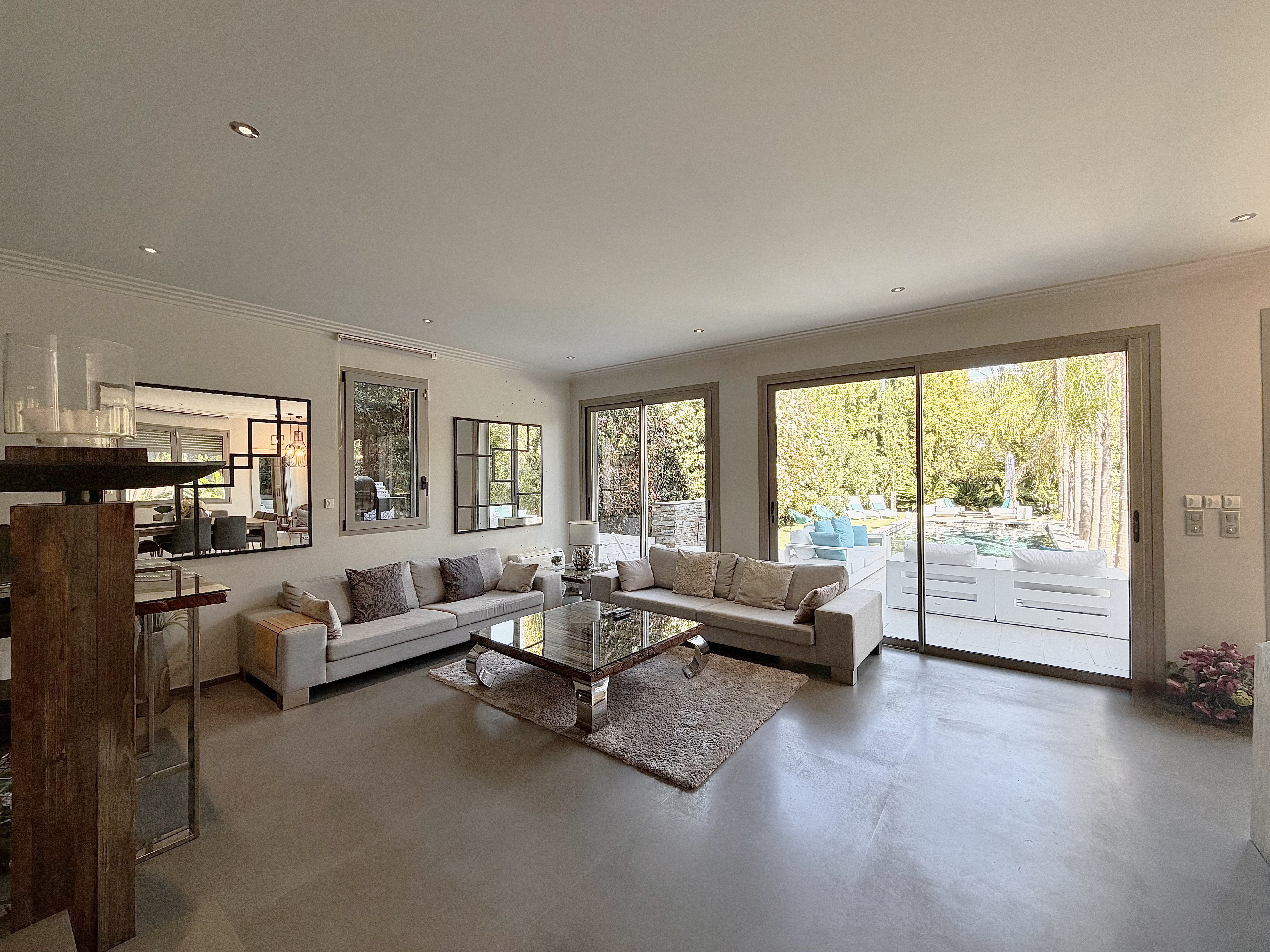 VILLA HAMO - 6 BEDROOMS 12