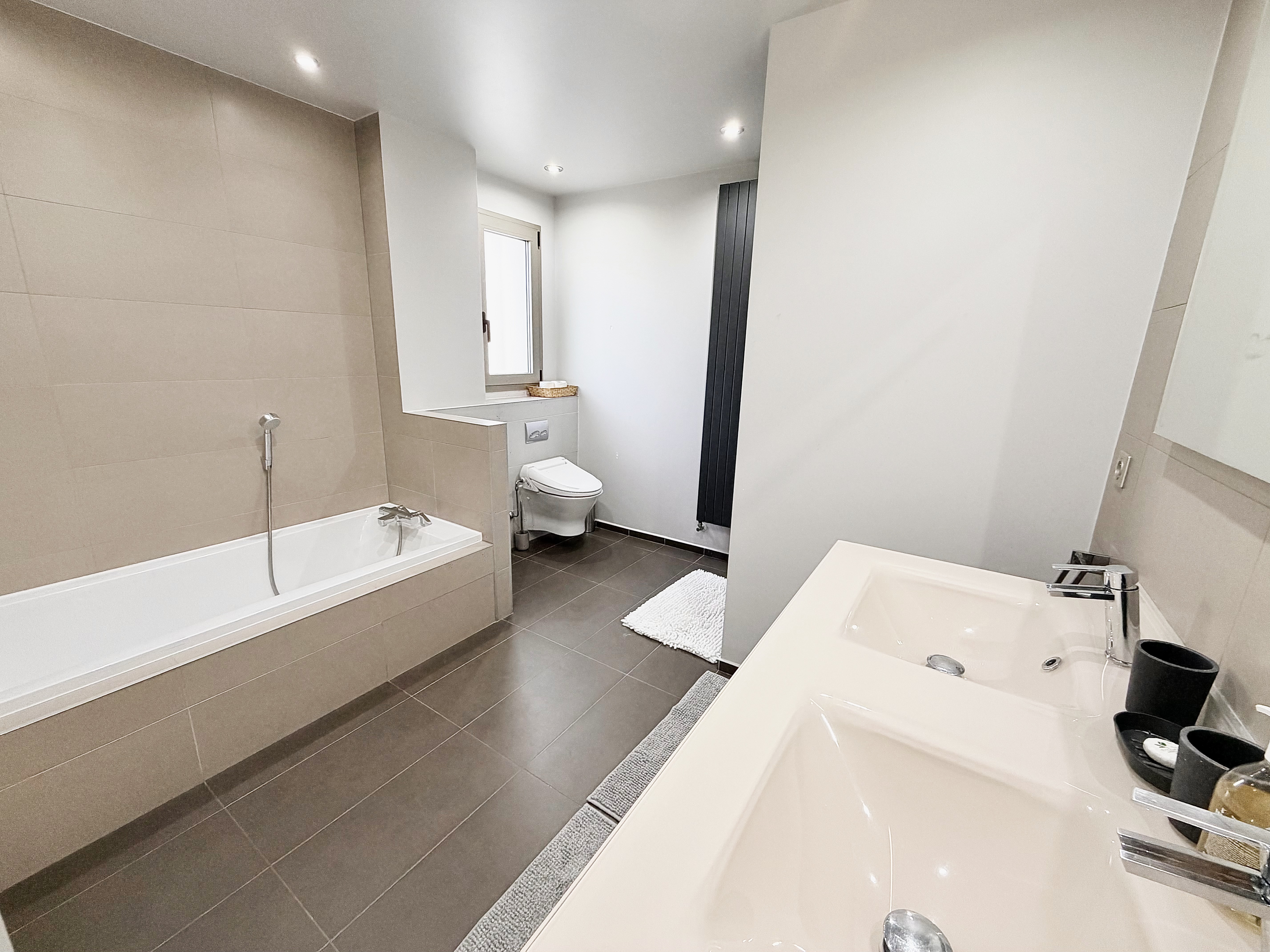 VILLA HAMO - 6 BEDROOMS 30