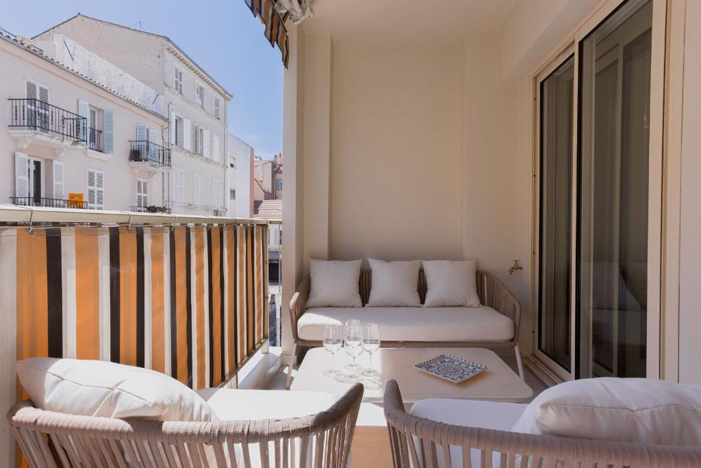 ID 307 CROISETTE PRAD - 3 BED 6