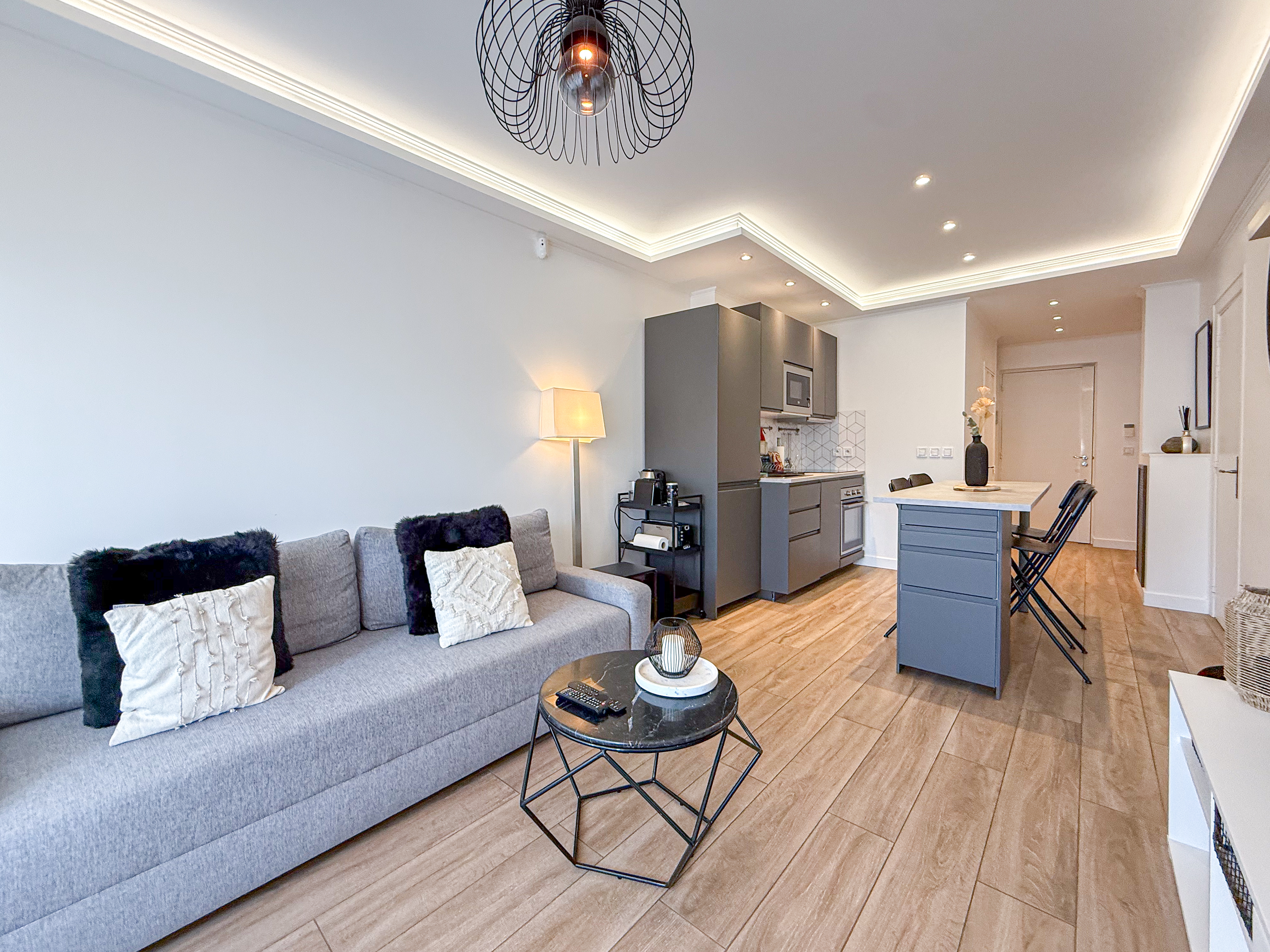 ID 211 LATOUR MAUBOURG - 2 BEDROOM 12