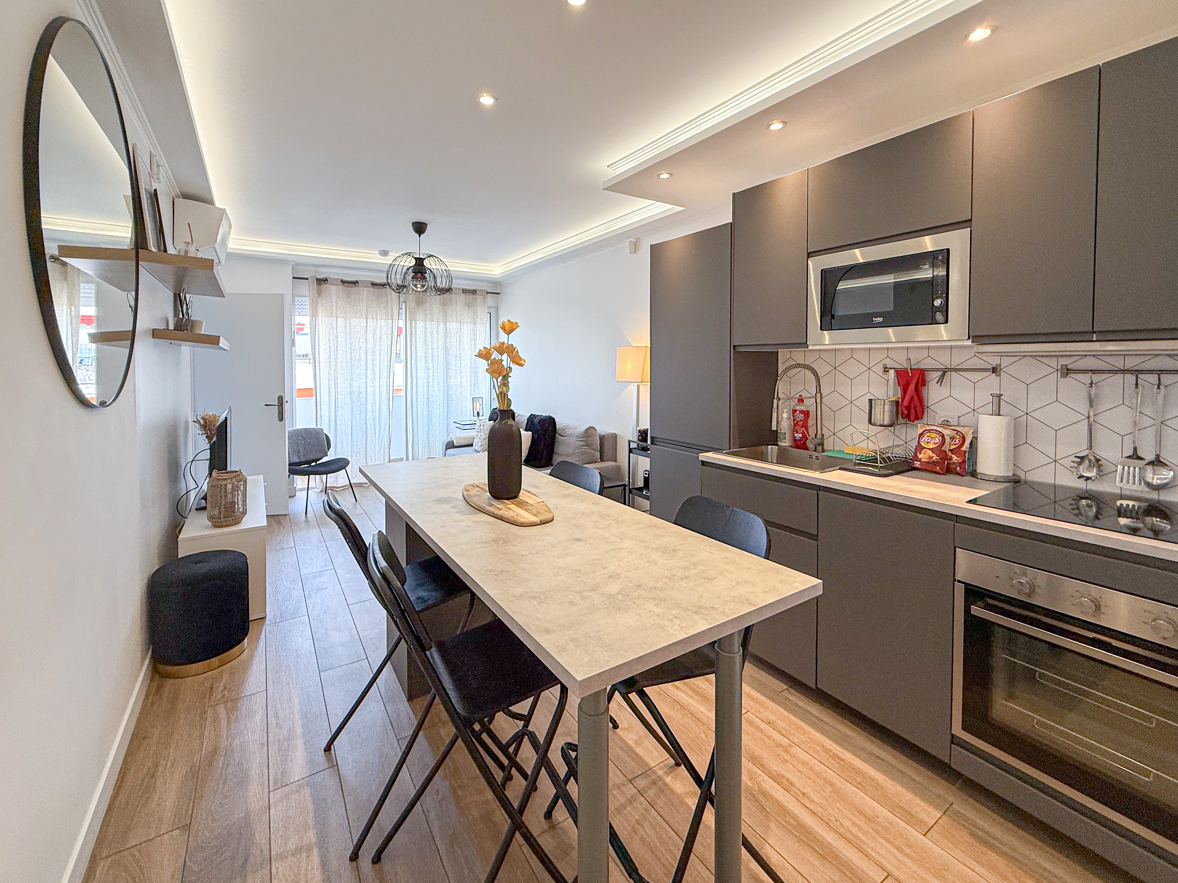 ID 211 LATOUR MAUBOURG - 2 BEDROOM 9