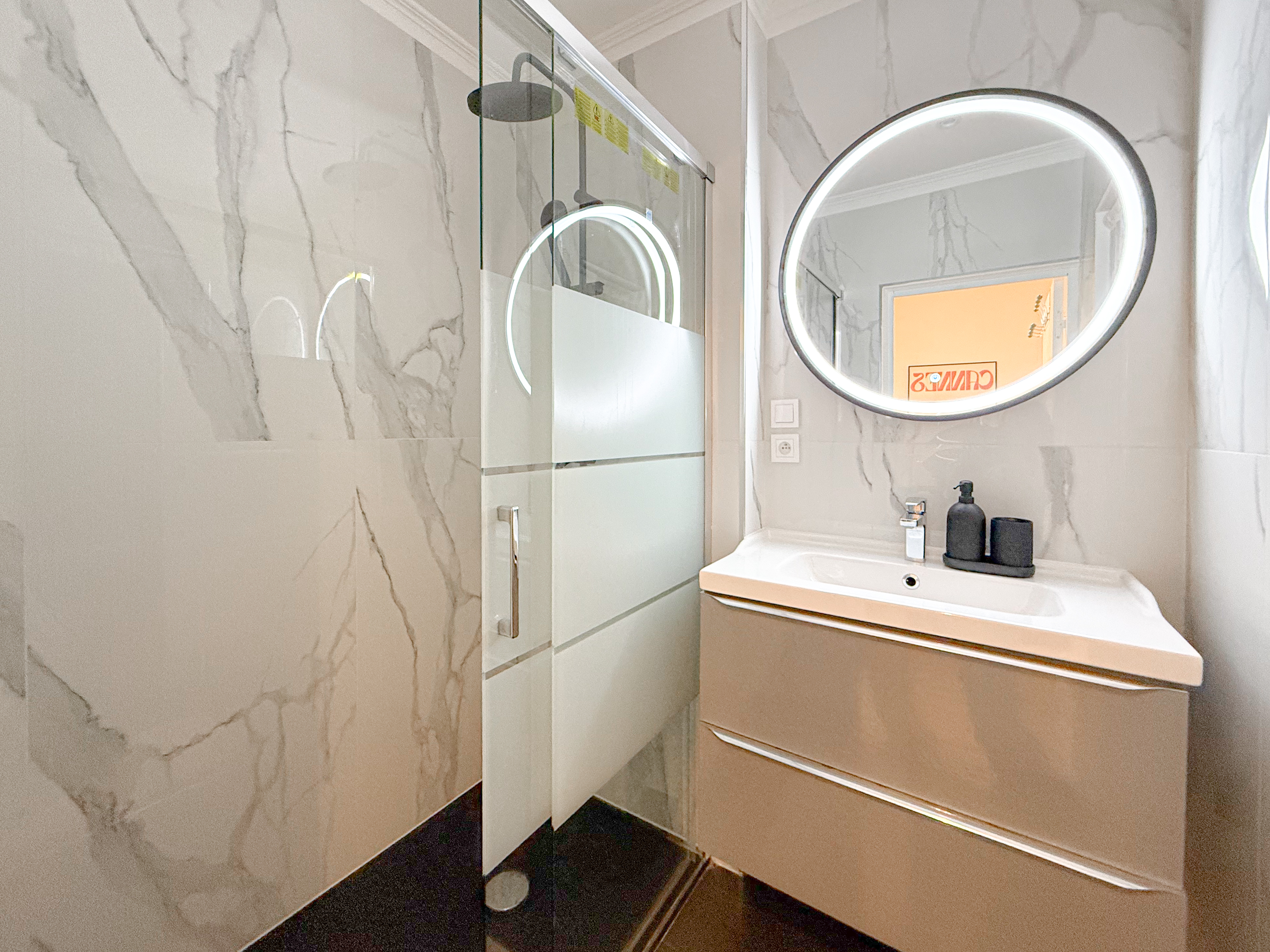 ID 211 LATOUR MAUBOURG - 2 BEDROOM 17