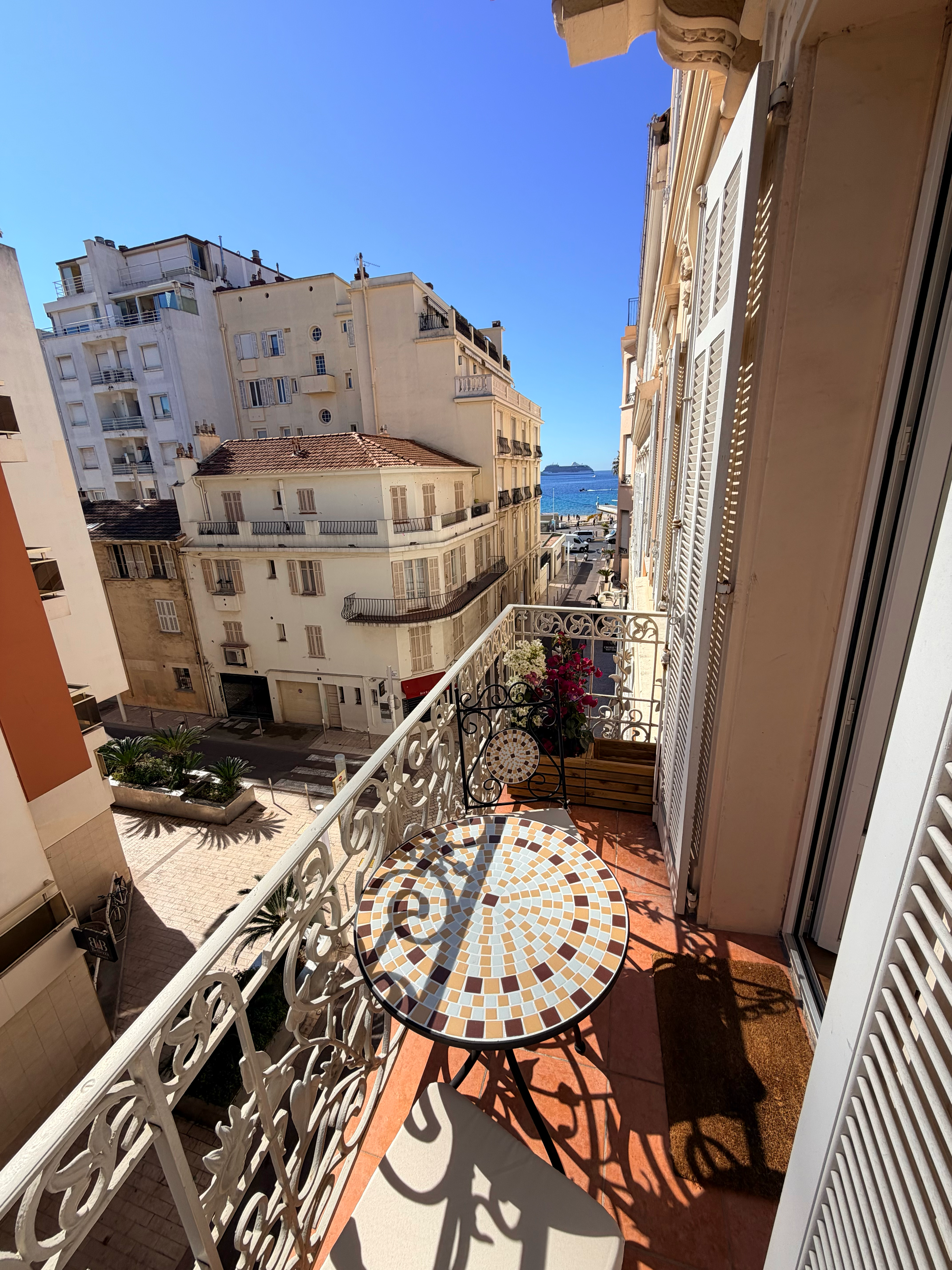 ID 218 MACE 2 BEDROOMS 6