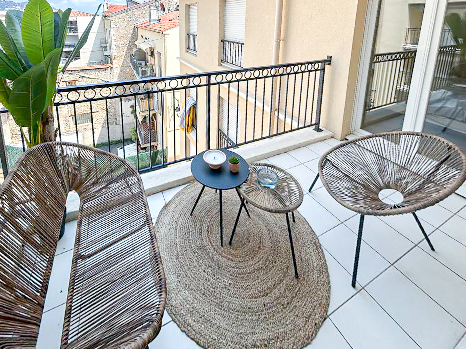 ID 152 CLEMENCEAU - 1 BED 2