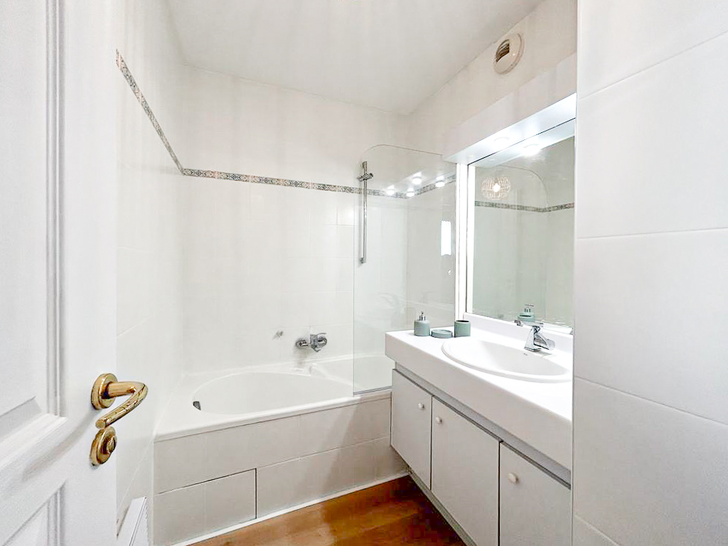 ID 152 CLEMENCEAU - 1 BED 7