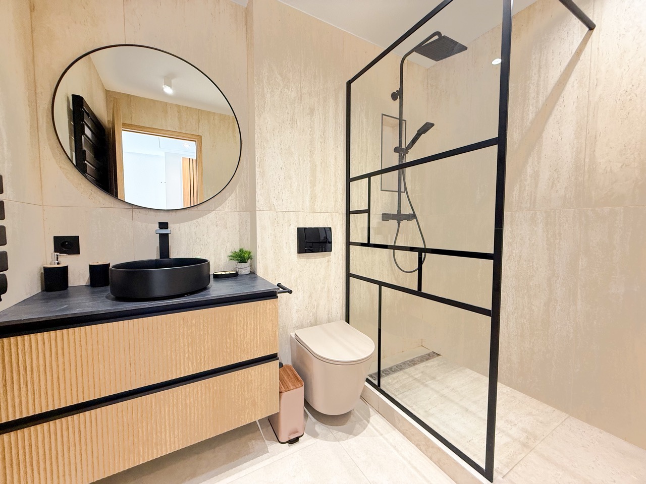 ID 361 CLEMENCEAU GARDEN  - 3 BEDROOMS 11