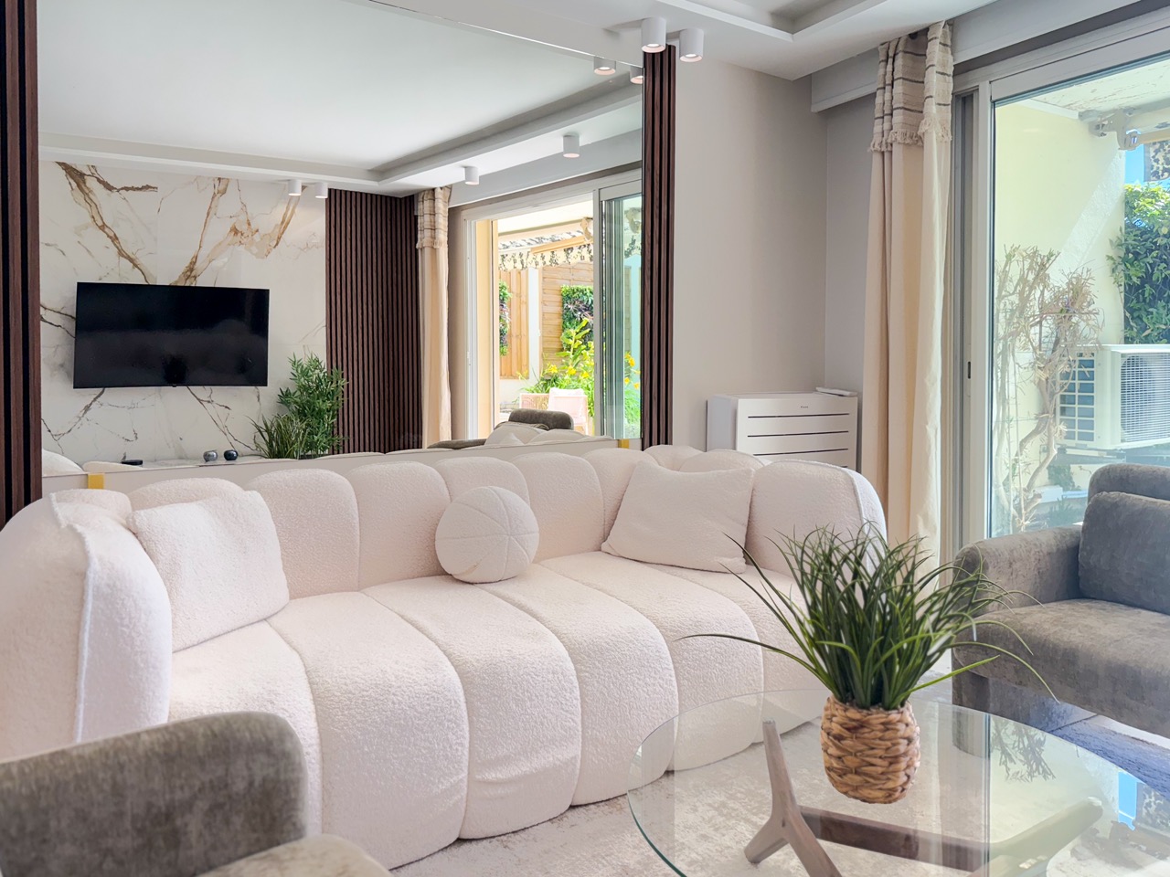 ID 361 CLEMENCEAU GARDEN  - 3 BEDROOMS 36