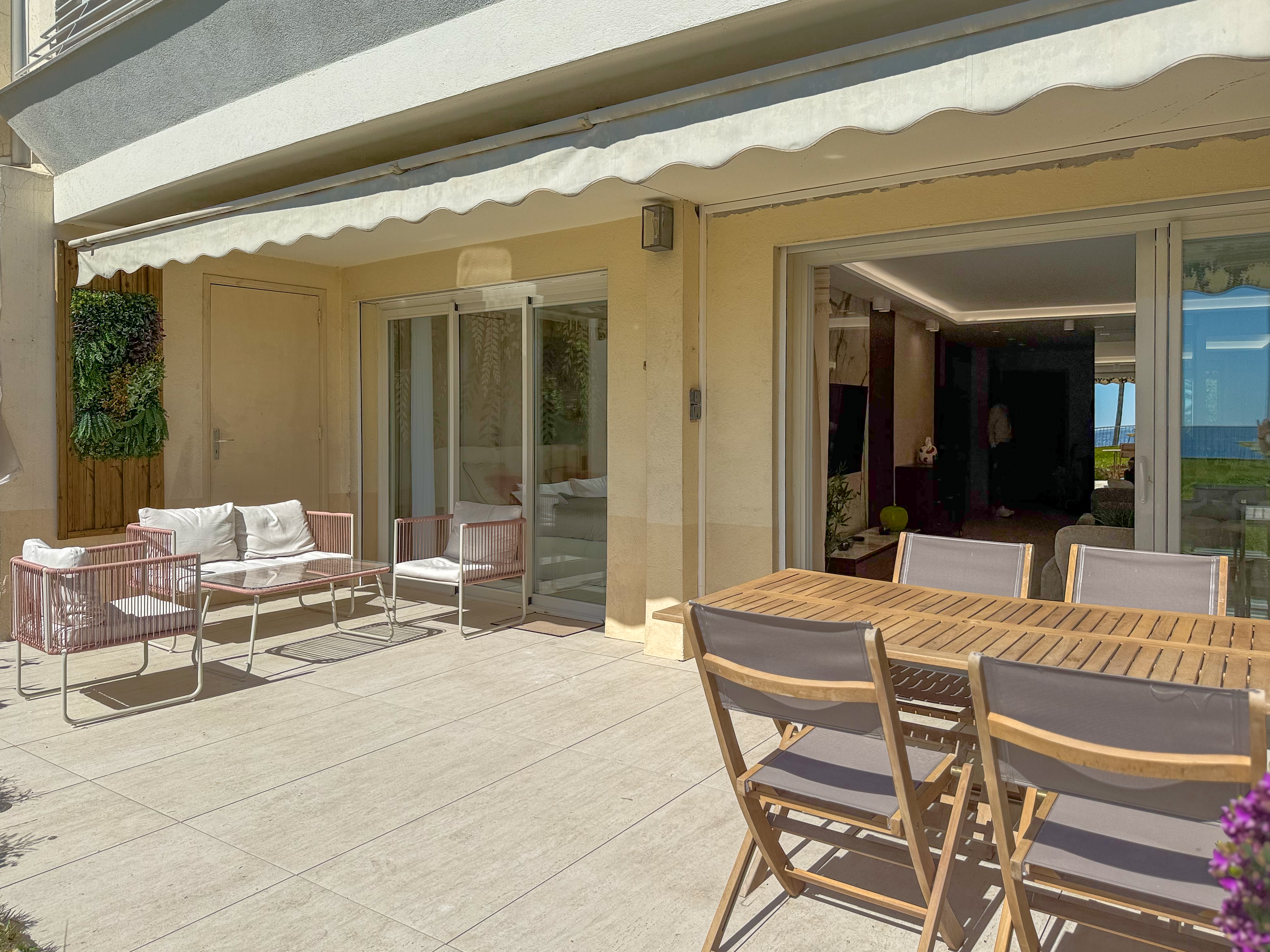 ID 361 CLEMENCEAU GARDEN  - 3 BEDROOMS 41