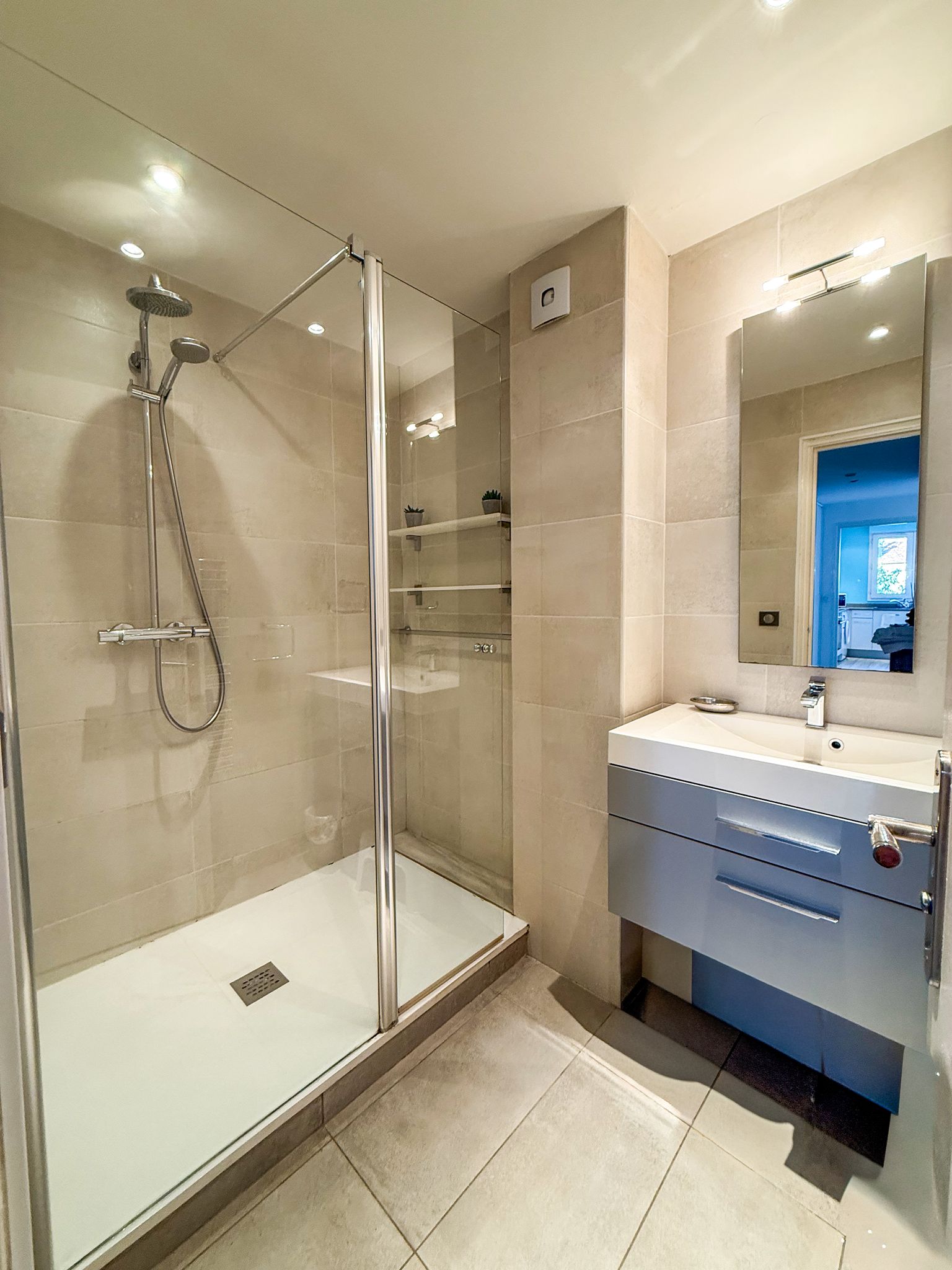 ID 208 MACE  - 2 BEDROOMS 15