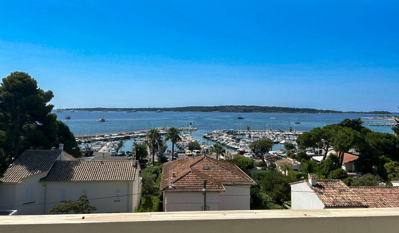 ID 209 POINTE CROISETTE - 1 BEDROOM 5