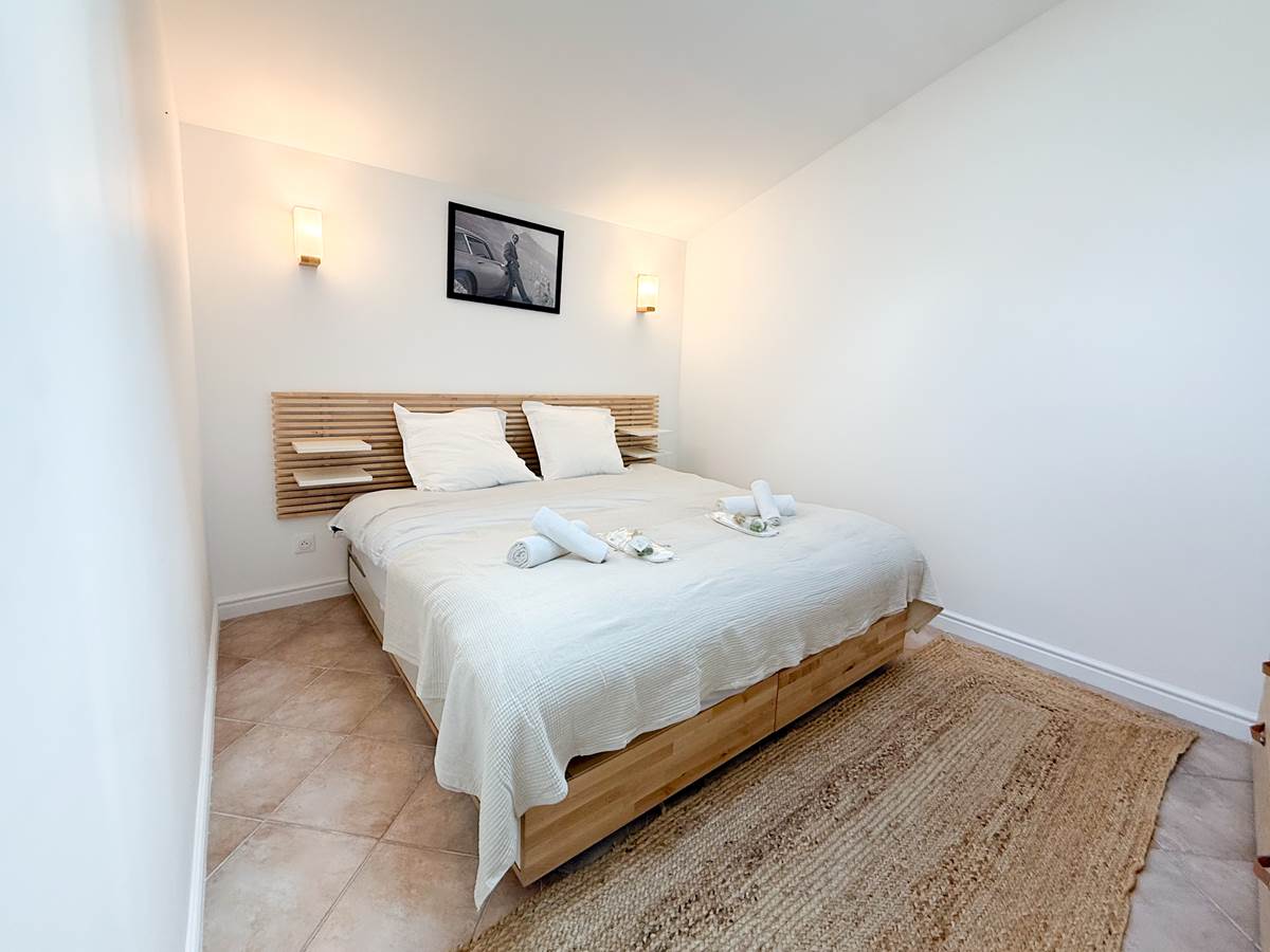 ID 235 MEYNADIER   - 2 BEDROOMS 11