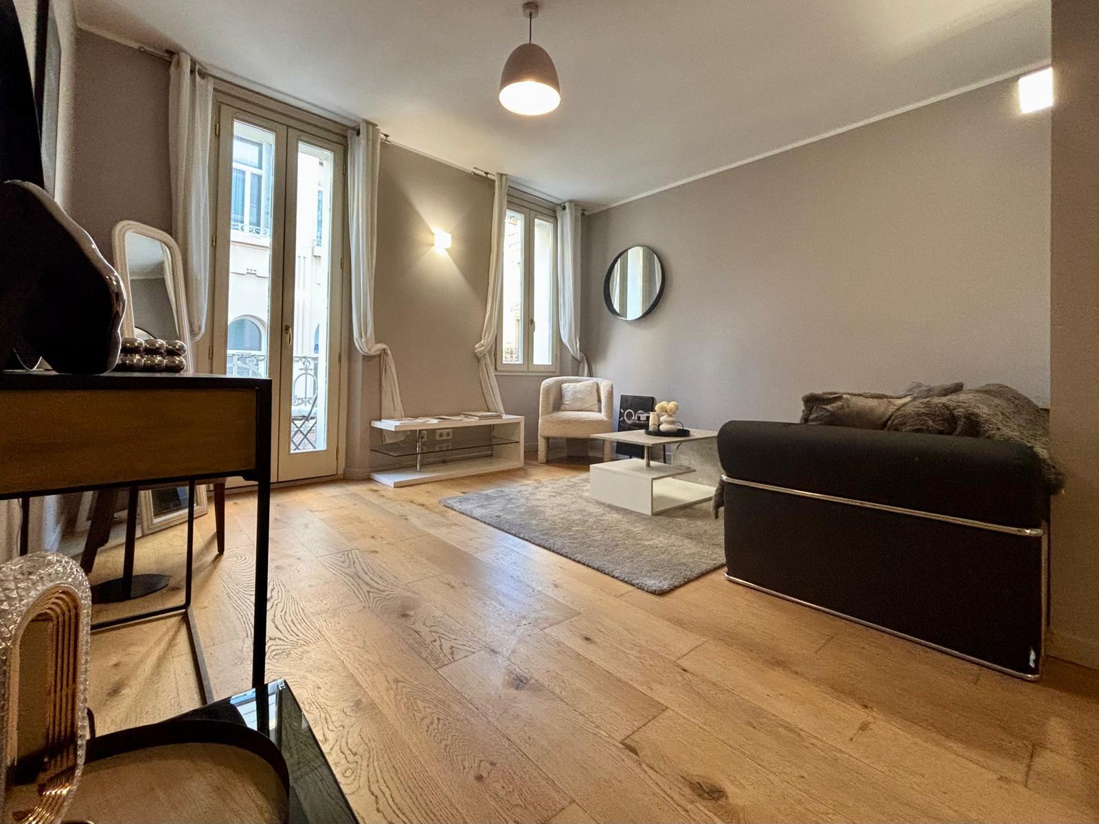 ID 124 NAPOLEON - 1 BEDROOM 4