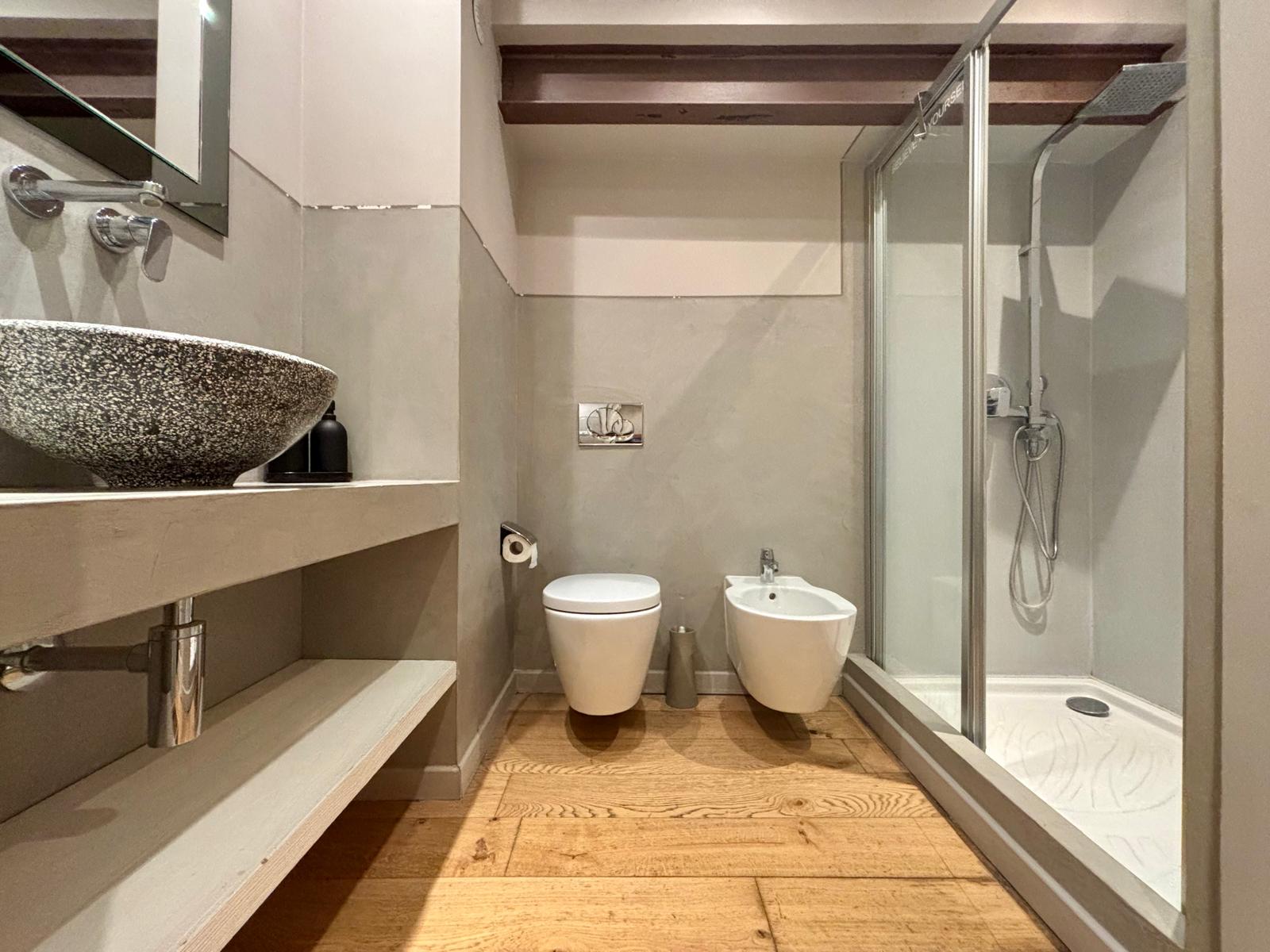 ID 124 NAPOLEON - 1 BEDROOM 10