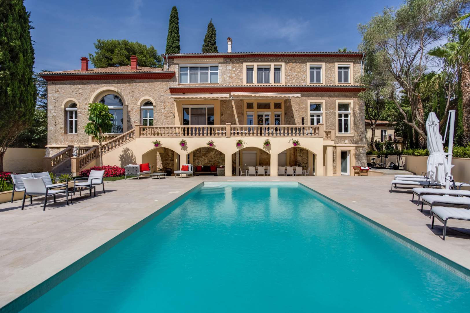 VILLA BASTIDE 